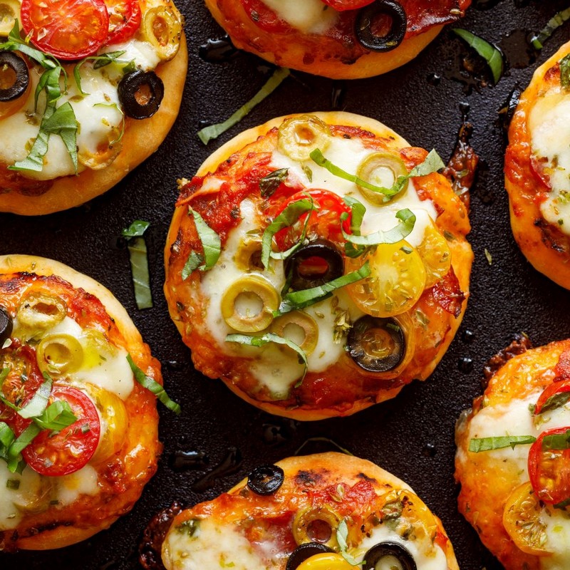 Mini English Muffin Pizzas